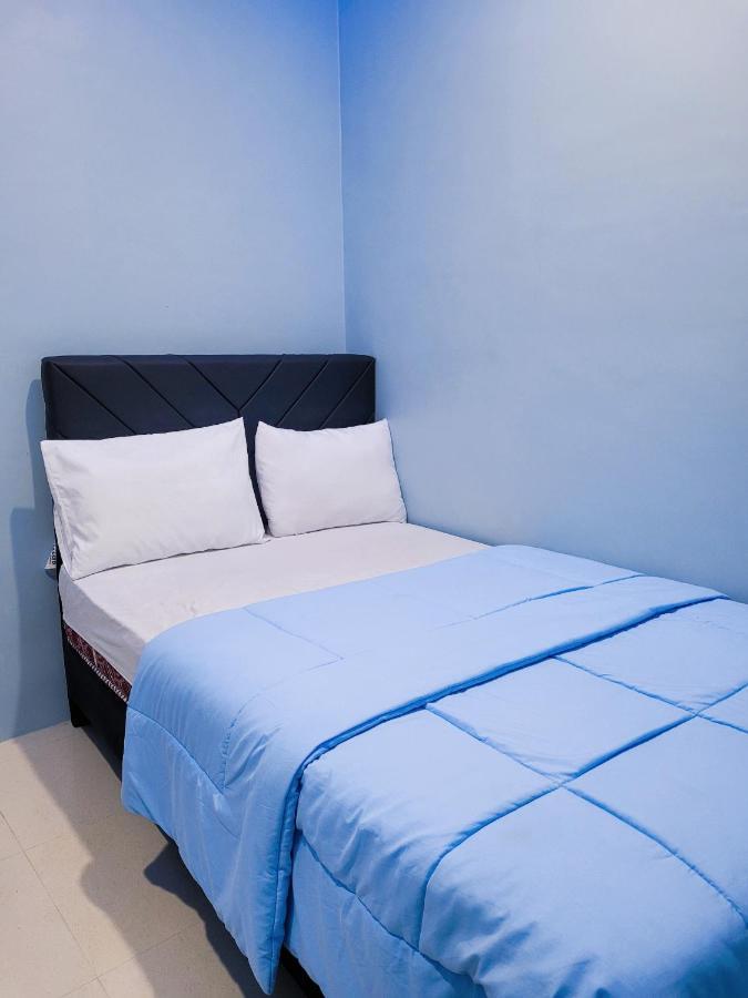 Good Feeling Ketapang Harbour Hostel Buitenkant foto